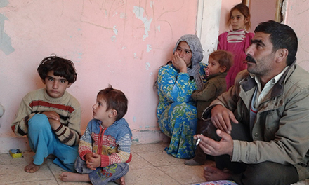 Family driven from their village by the IS Family driven from their village by the IS